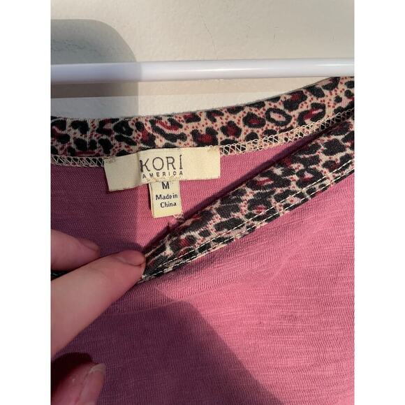 Kori America Pink Tshirt with Cheetah Print Trim - Picture 7 of 8